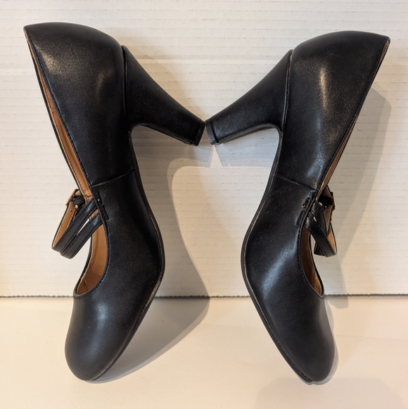 Journee Collection Black Mary Jane Heels Sz.8 "WINDY" - Picture 7 of 13